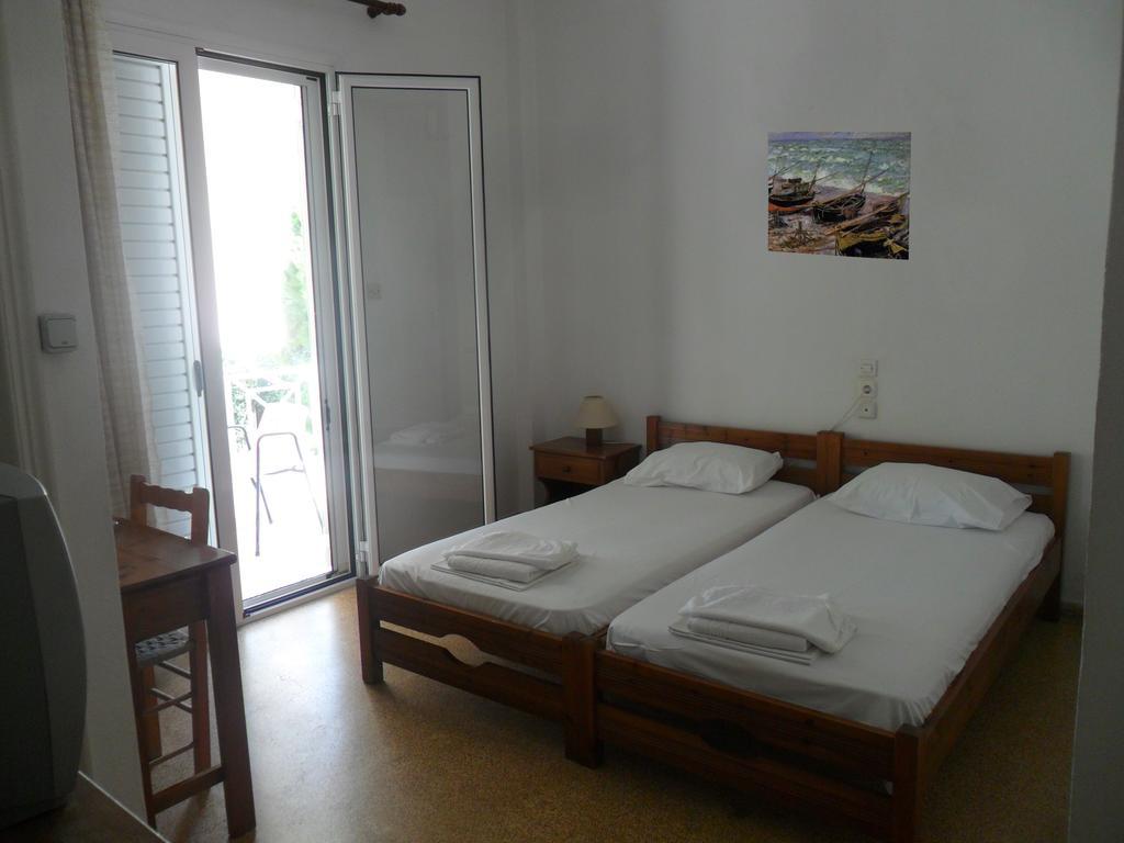 Araliki Apartments & Studios Loutra Edipsou  Habitación foto